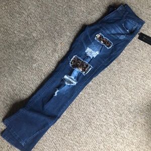 Jean and leopard patches jeans